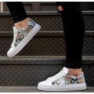 Women's Nothing New Nova Snake Print Sneaker - 6